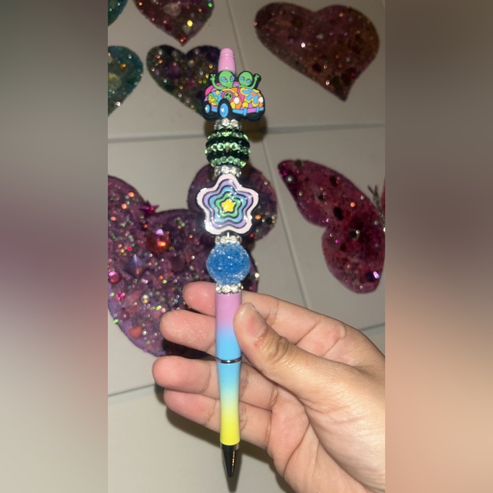 Custom pens 🖊️💕 - Picture 14 of 16